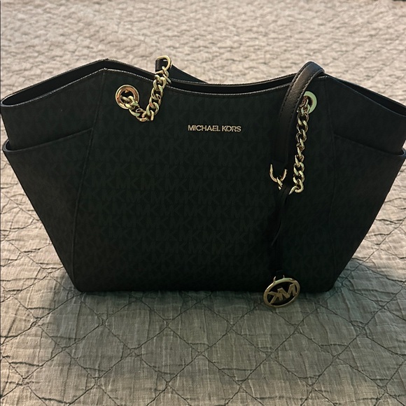 Michael Kors Black Handbag with Gold Chain - Picture 1 of 3
